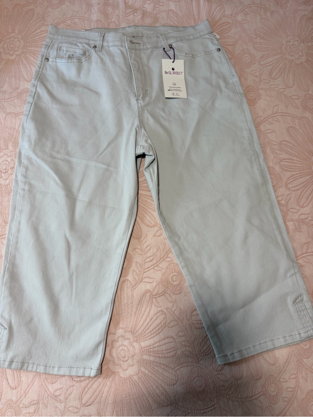 Gloria Vanderbilt Slimming Capris